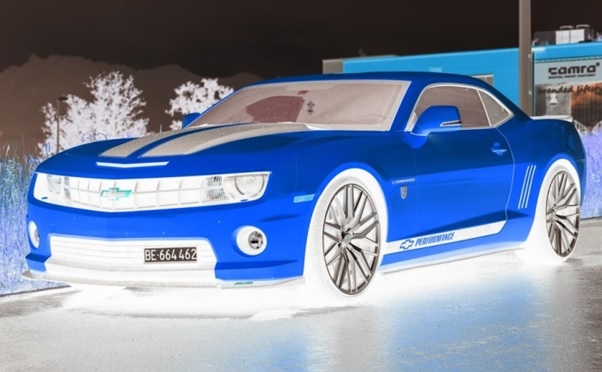 blue car